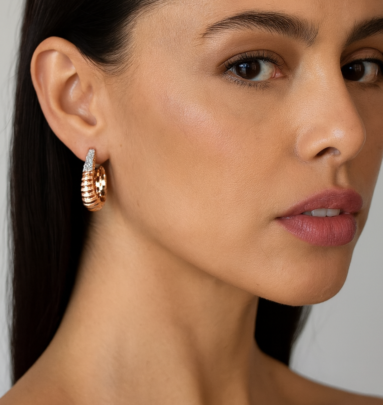 RIPPLE HOOP EARRING
