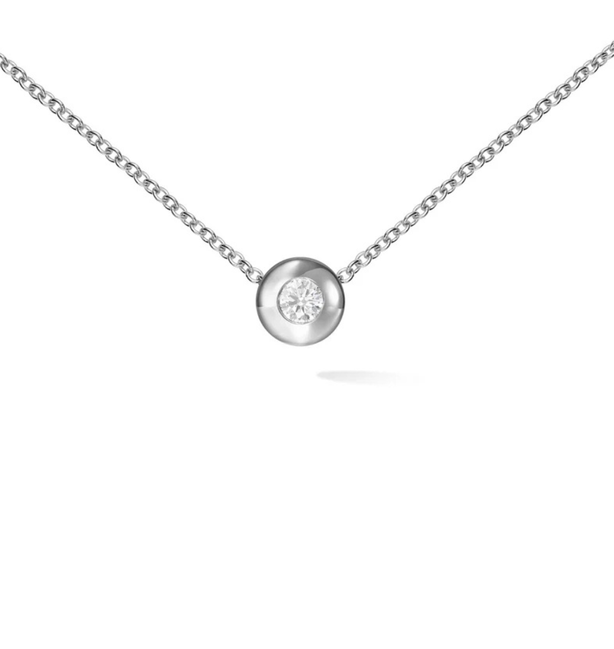 Silver necklace with a round pendant