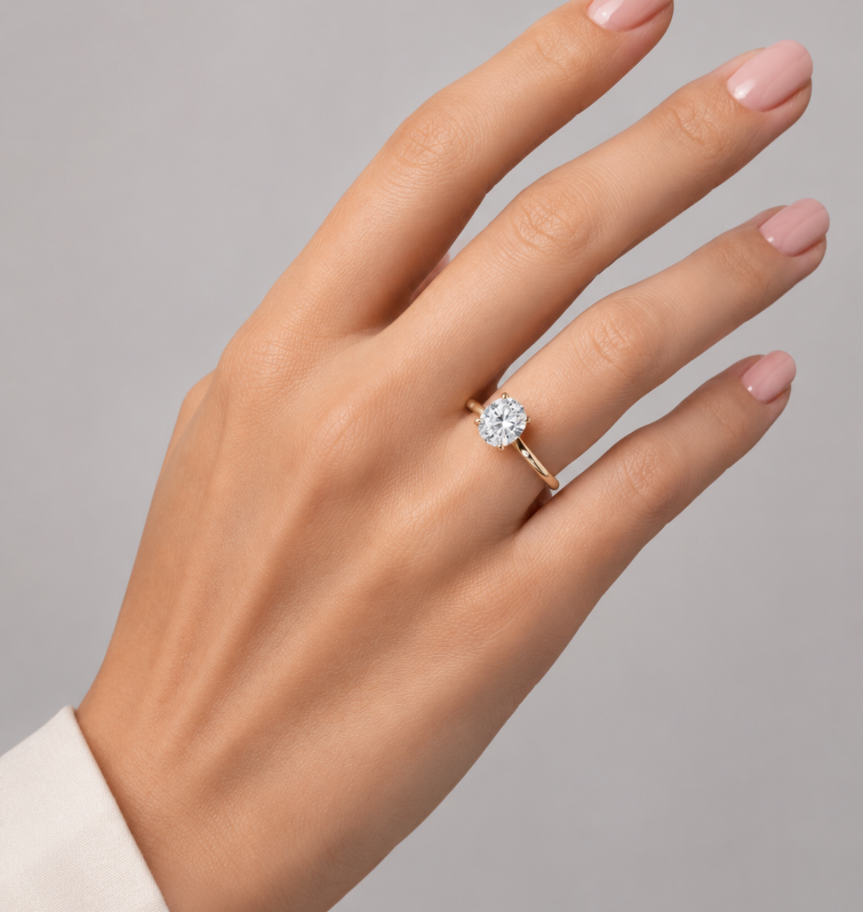 CLEO ROUND ENGAGEMENT RING