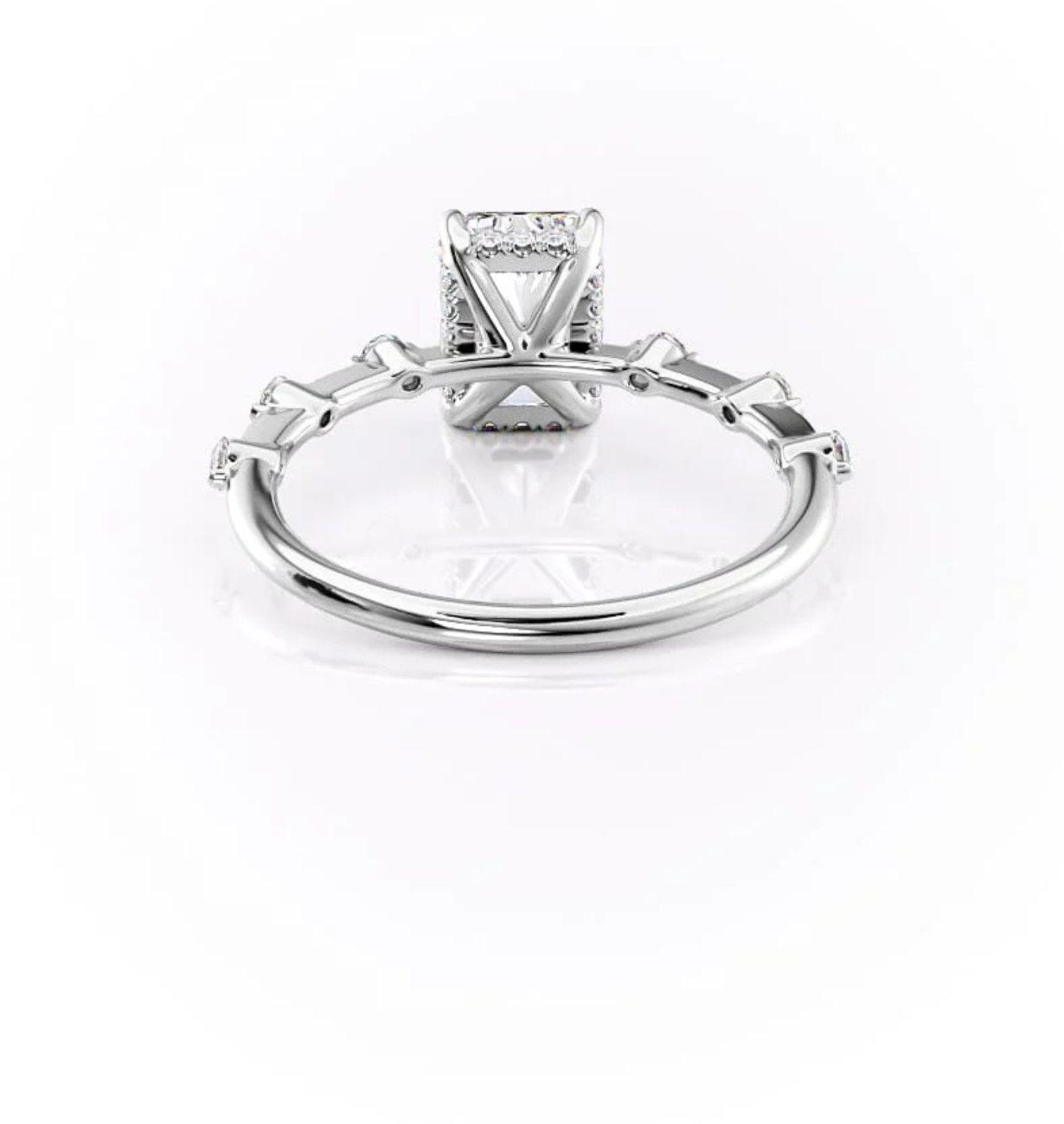 ELOWEN || 2.5Ct Moissanite Diamond Ring In 14K Gold