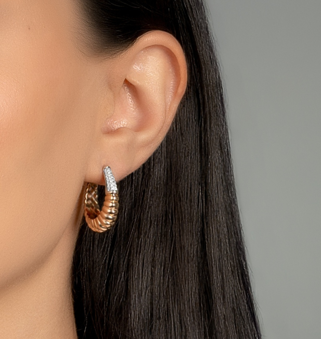 RIPPLE HOOP EARRING