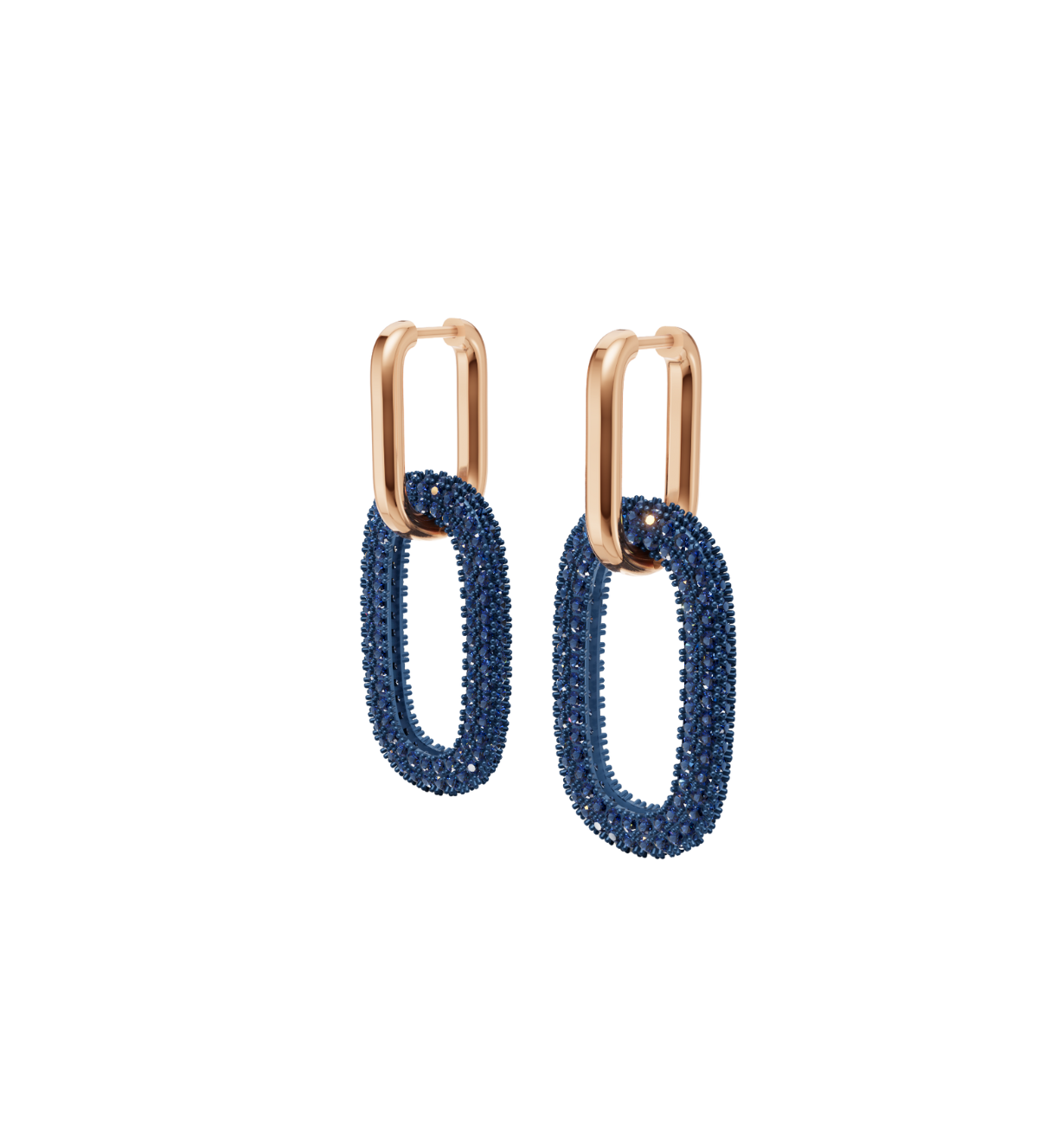 Statement link chain earrings perfect for evening looks.