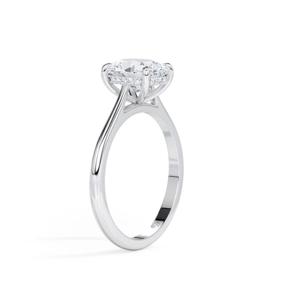 LAMA OVAL ENGAGEMENT RING