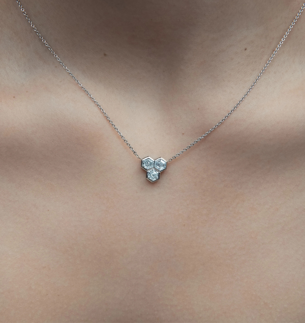 Queen’s Geometry Pendant Necklace