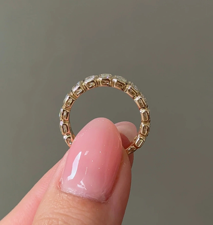RADIANT HALF ETERNITY BAND