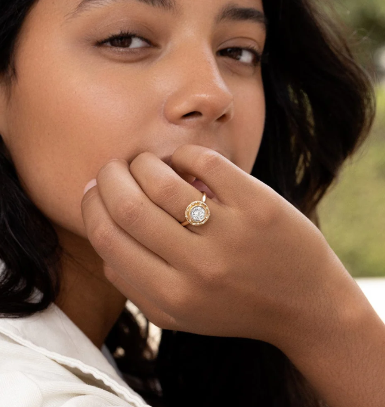 elegant spotlight lab grown diamond engagement ring in gold