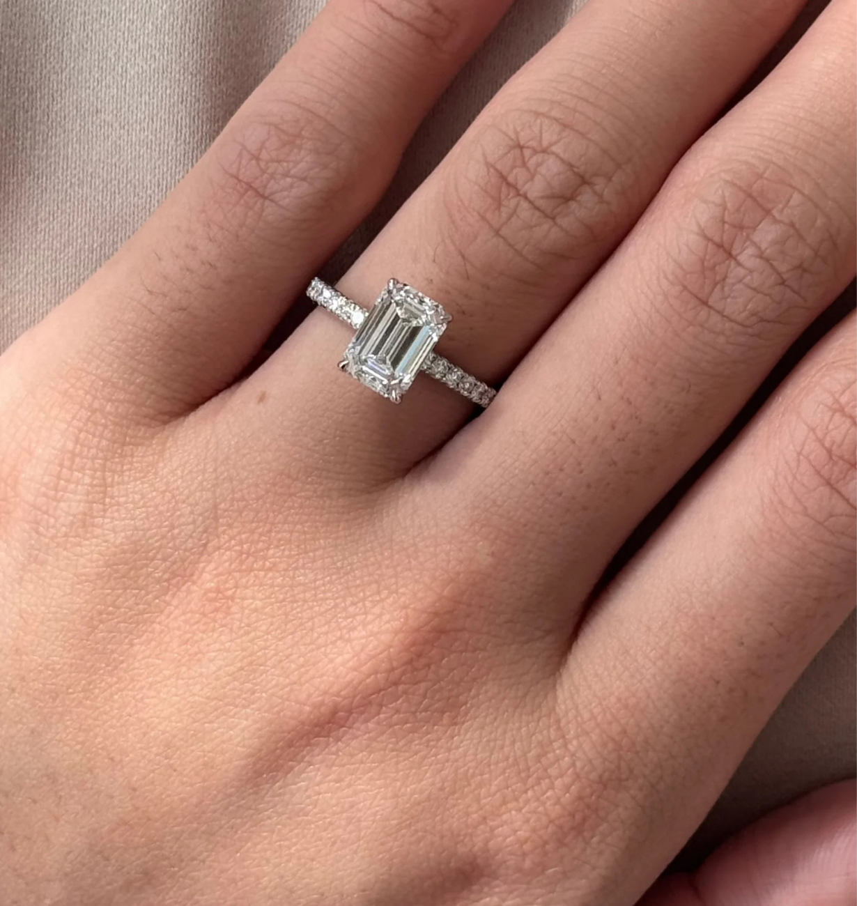 emerald cut lab grown diamond engagement ring band detail