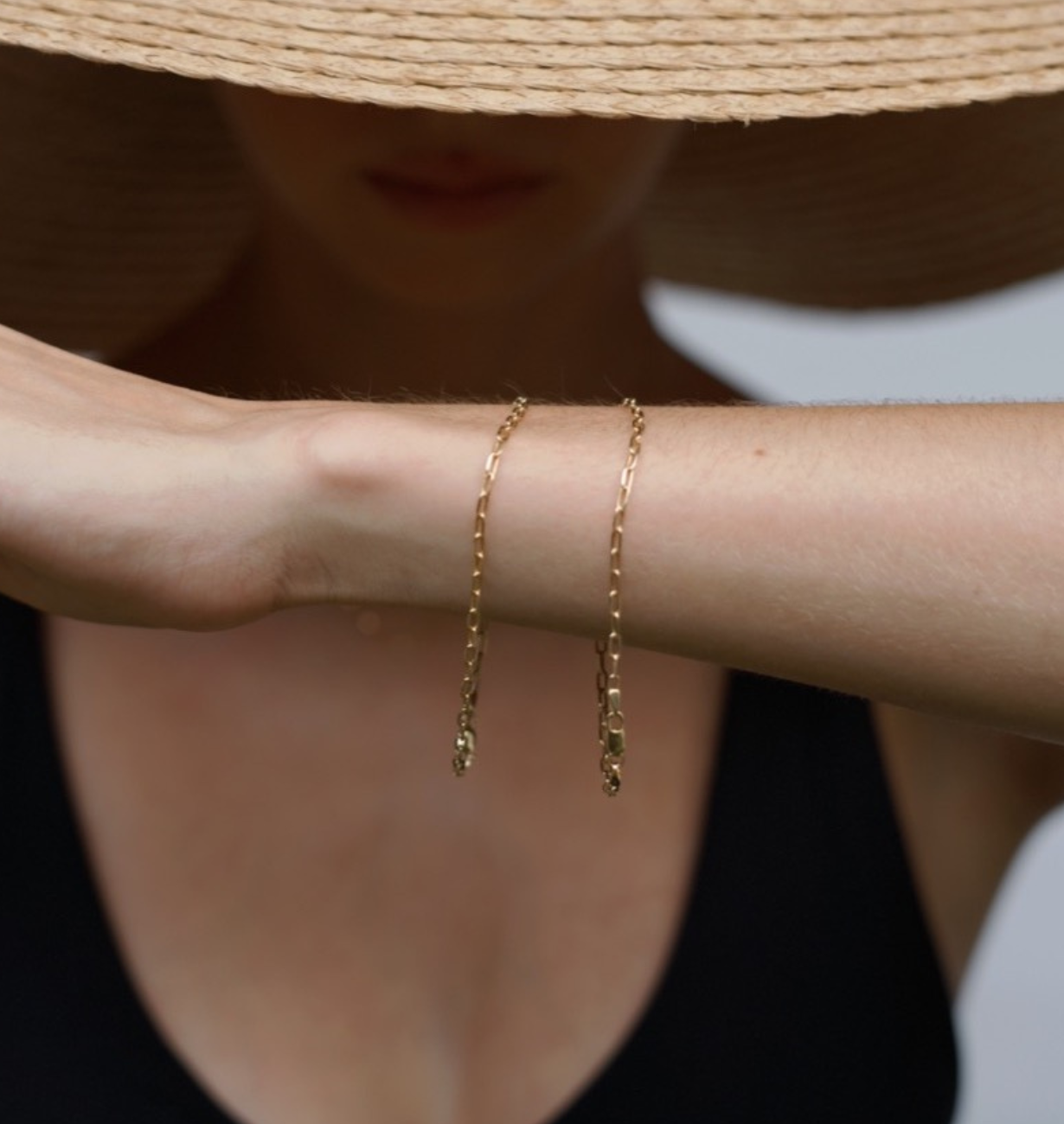 gold link bracelet with minimalist chain design