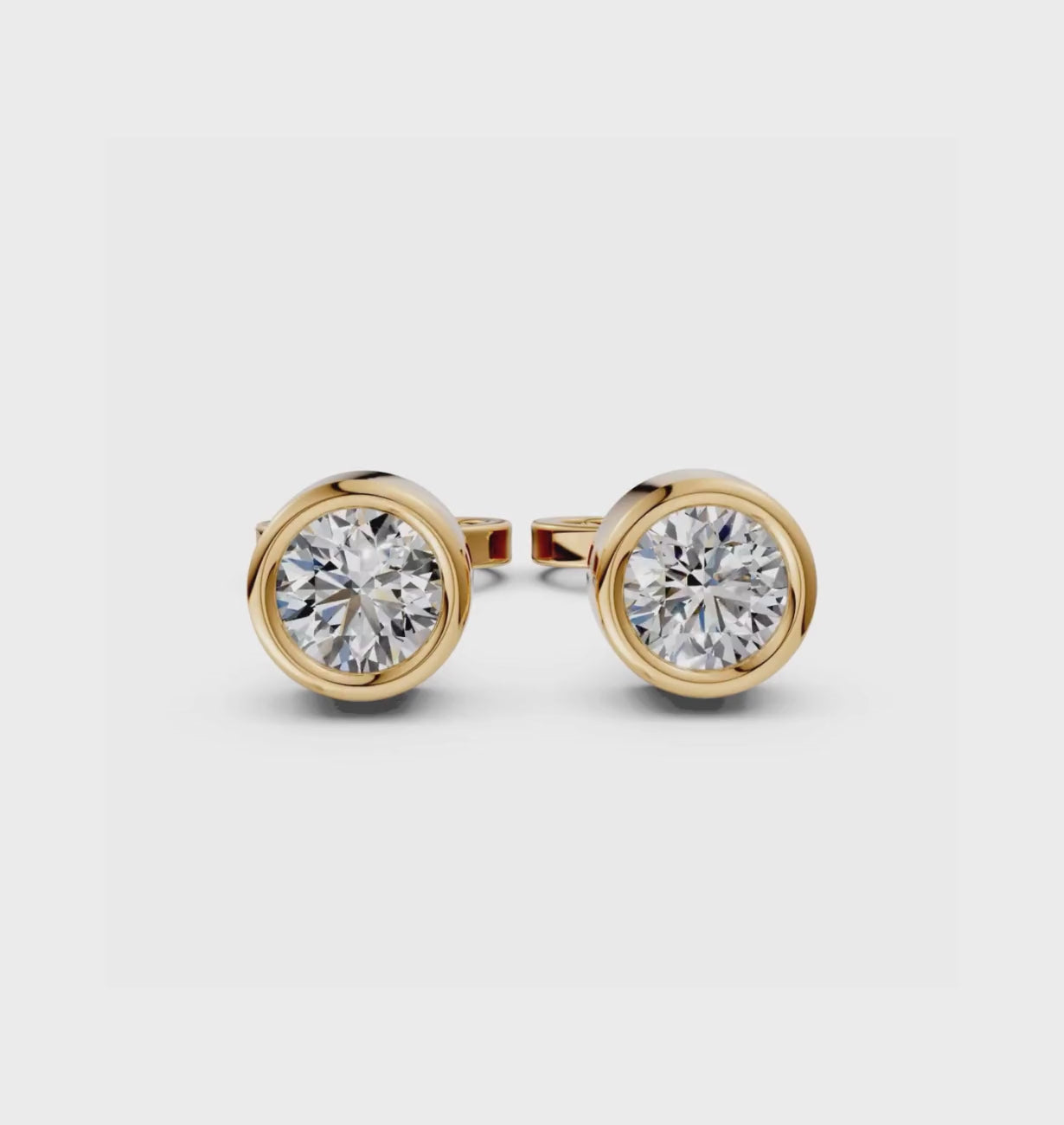ELIRA STUD EARRING