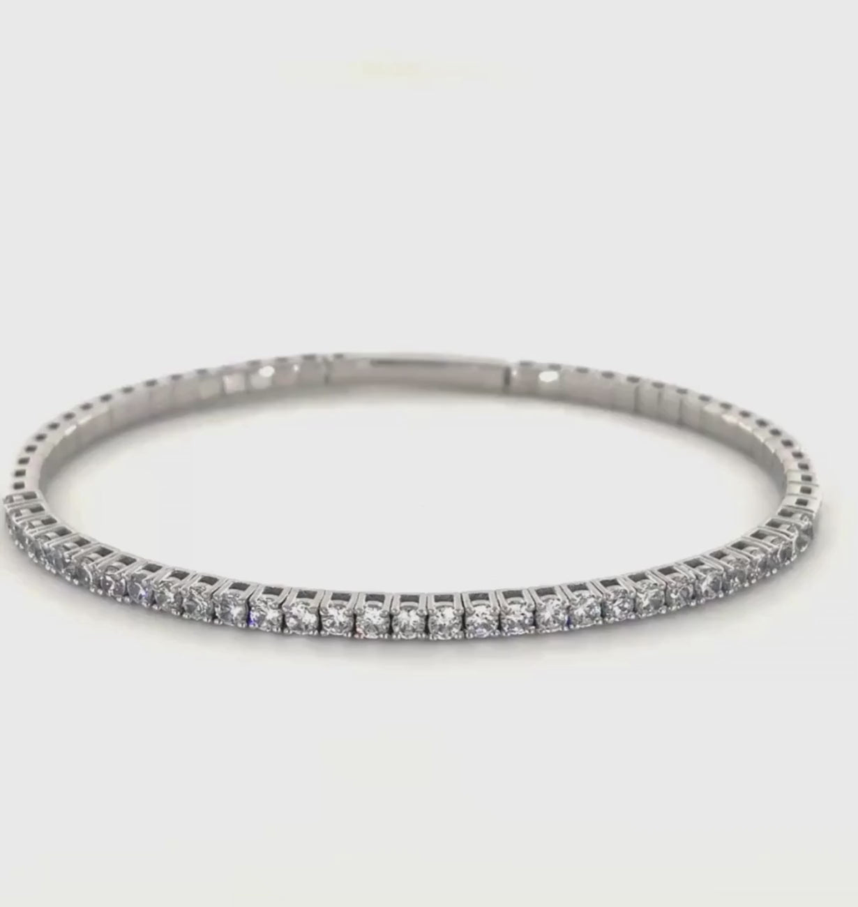 Load video: PORTIA BRACELET